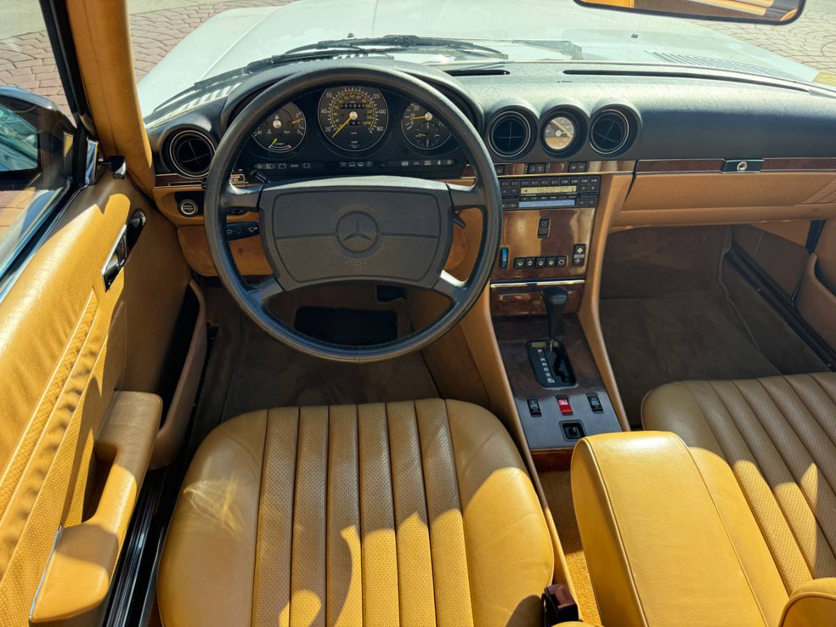 Mercedes-benz-560-1989-white-1