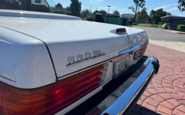Mercedes-benz-560-1989-white-14