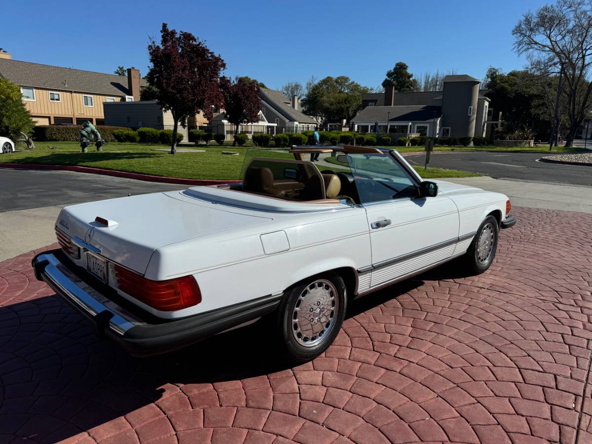 Mercedes-benz-560-1989-white-2
