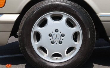 Mercedes-benz-560-560sec-1991-silver-13