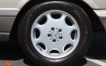 Mercedes-benz-560-560sec-1991-silver-15