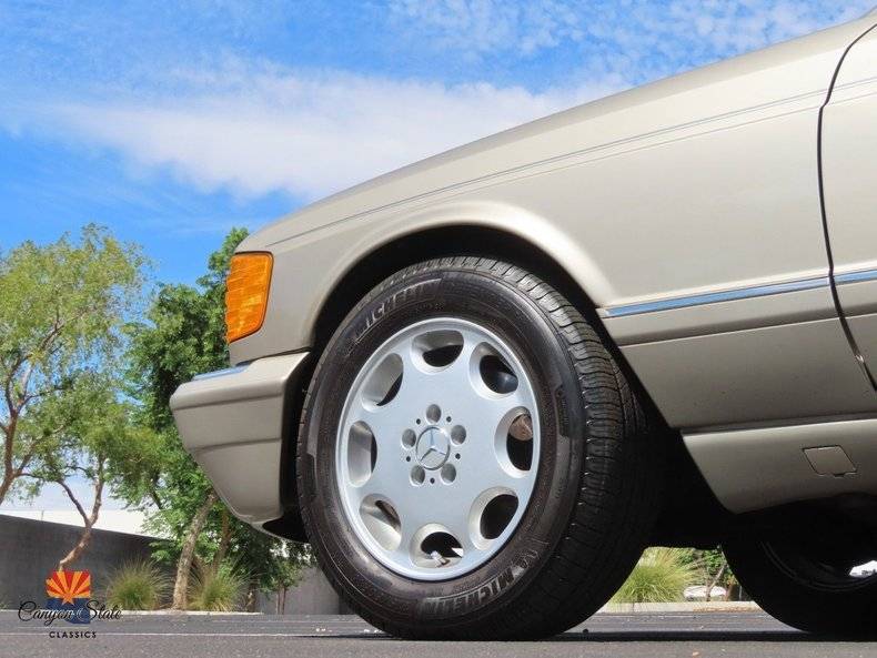 Mercedes-benz-560-560sec-1991-silver-18
