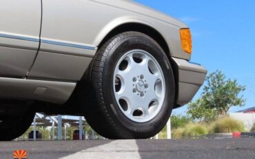 Mercedes-benz-560-560sec-1991-silver