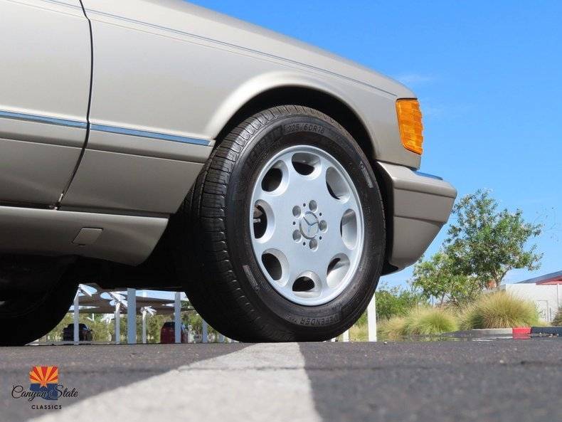 Mercedes-benz-560-560sec-1991-silver