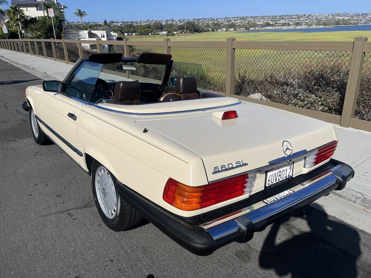 Mercedes-benz-560-560sl-1986-1