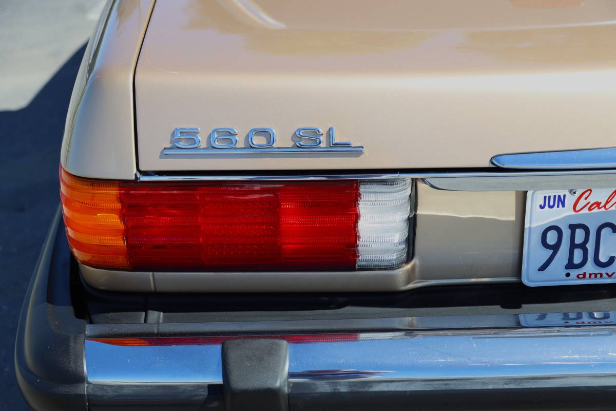 Mercedes-benz-560-560sl-1986-11