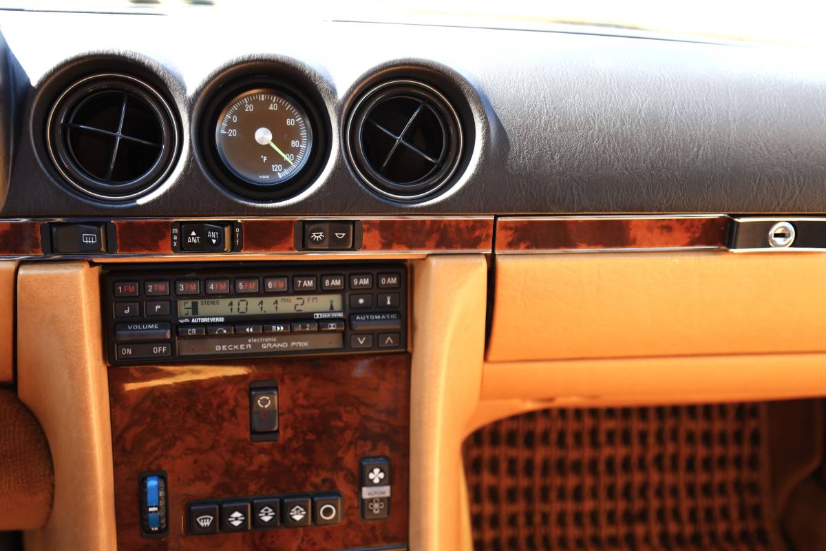 Mercedes-benz-560-560sl-1986-15