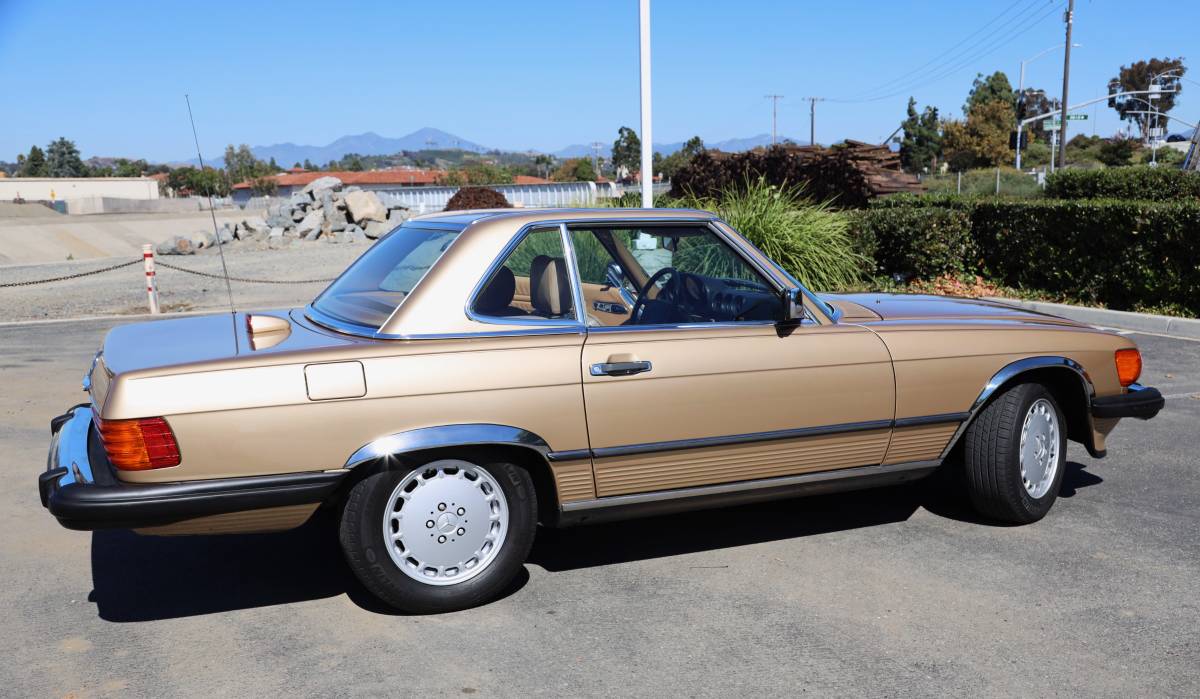 Mercedes-benz-560-560sl-1986-4