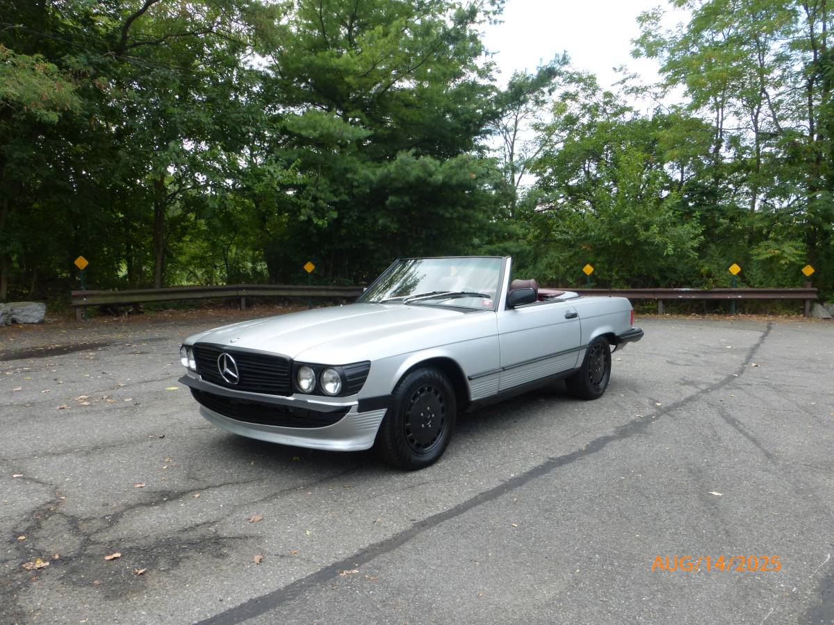Mercedes-benz-560-560sl-1986-silver-1