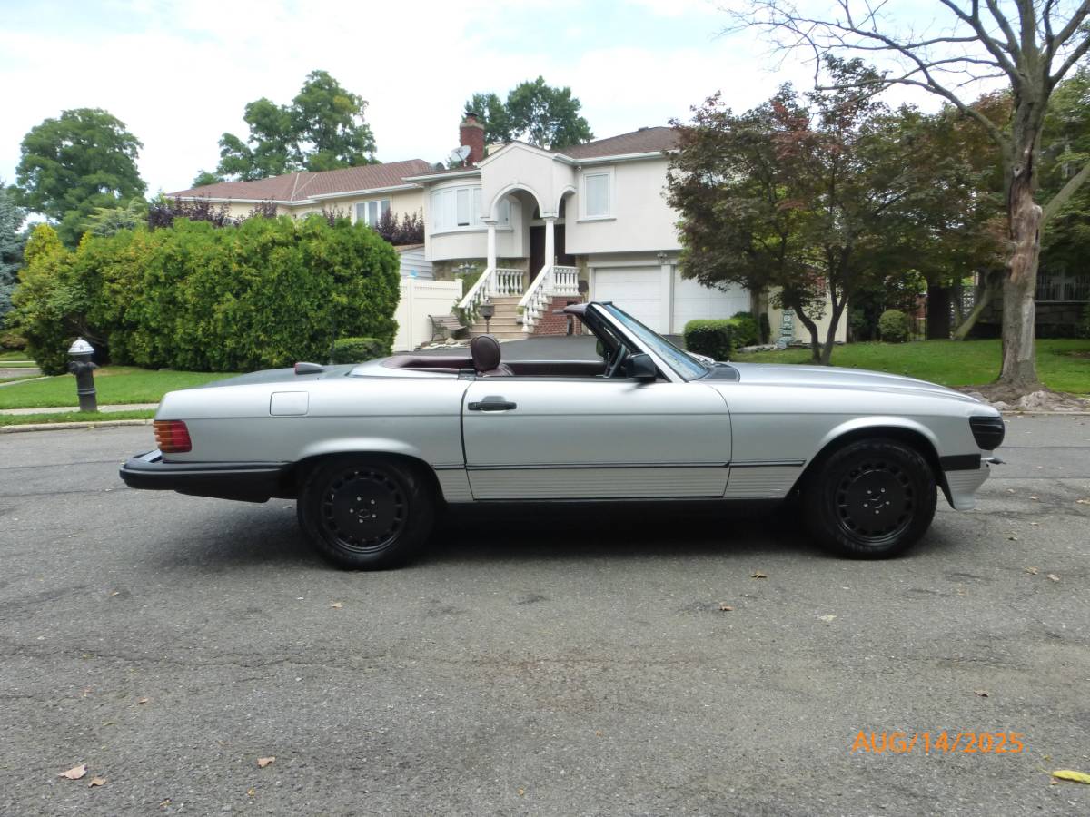 Mercedes-benz-560-560sl-1986-silver-6
