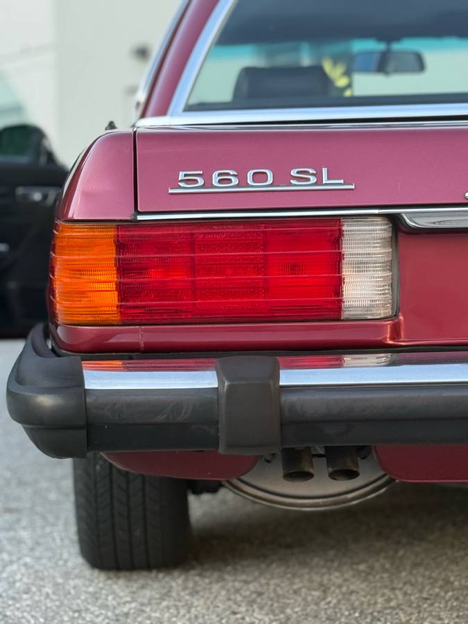 Mercedes-benz-560-560sl-1989-red-12