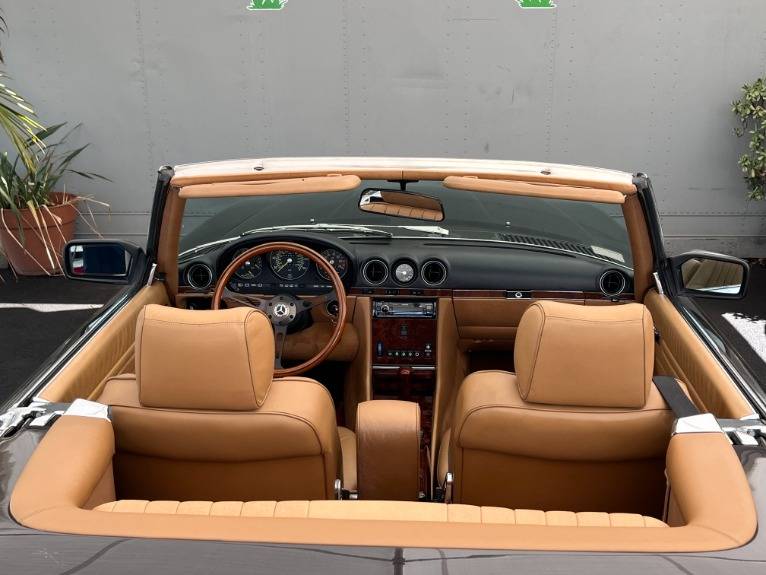 Mercedes-benz-560-class-1987-5