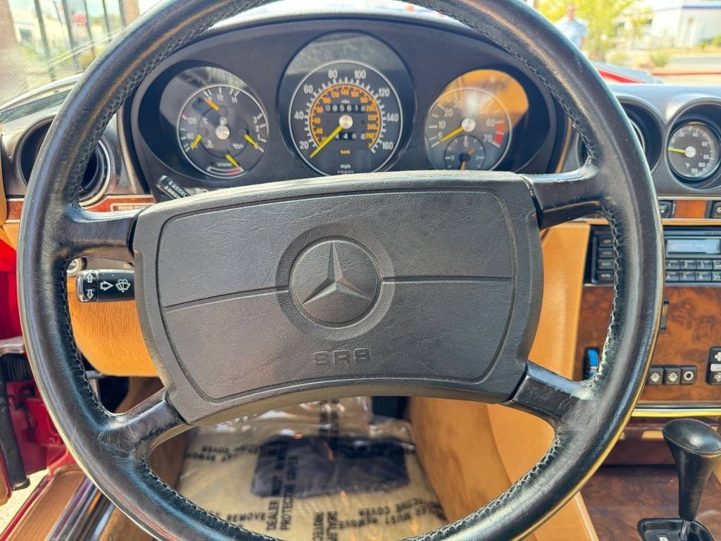 Mercedes-benz-560-class-1987-red-110