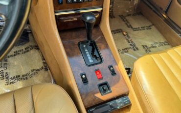 Mercedes-benz-560-class-1987-red-131