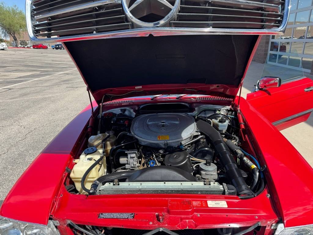 Mercedes-benz-560-class-1987-red-135