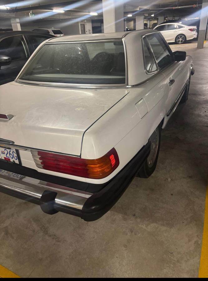 Mercedes-benz-560-sl-1984-white-2
