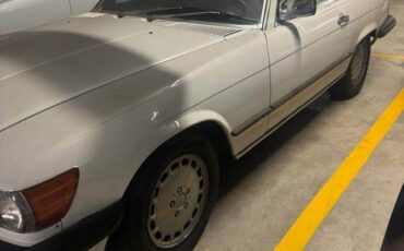 Mercedes-benz-560-sl-1984-white-3