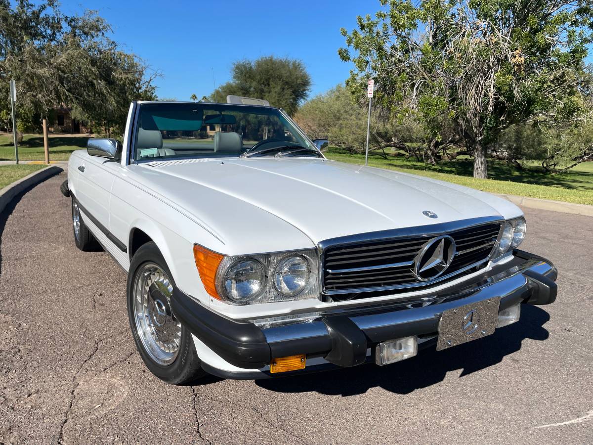 Mercedes-benz-560-sl-1986-3