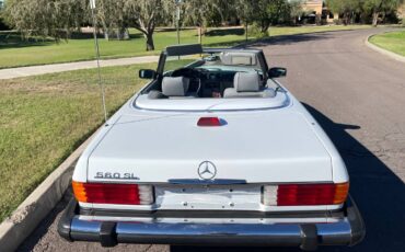 Mercedes-benz-560-sl-1986-7