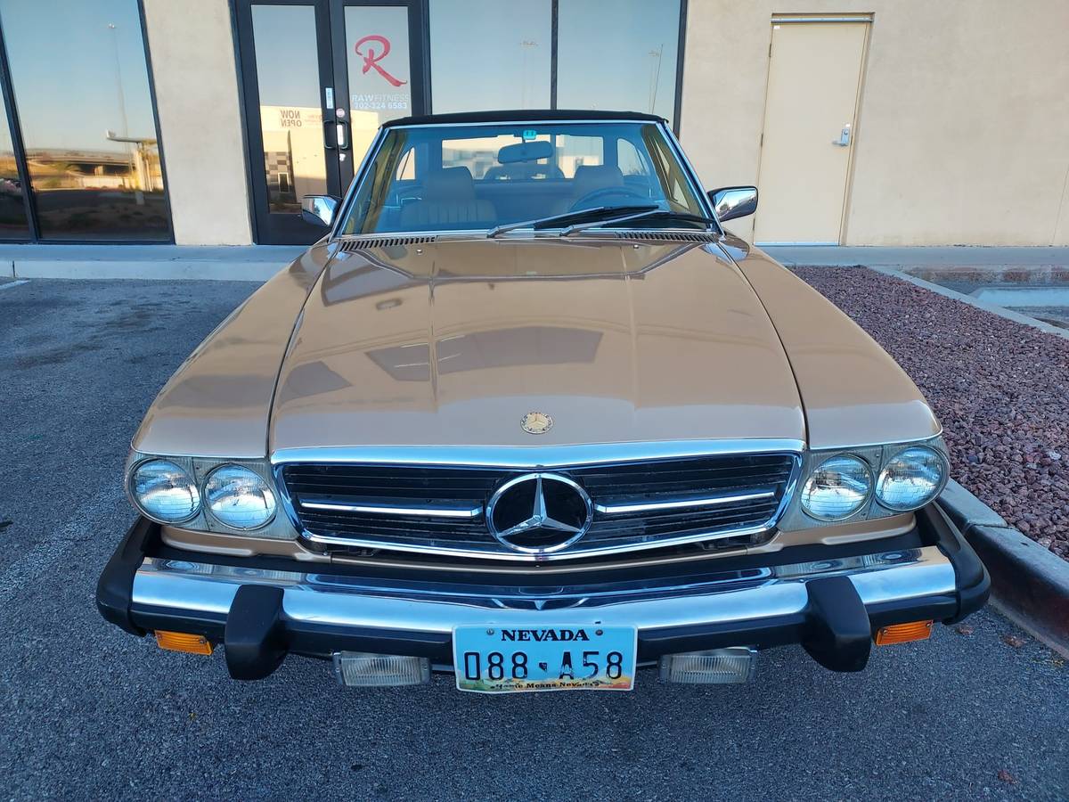 Mercedes-benz-560-sl-1987-3