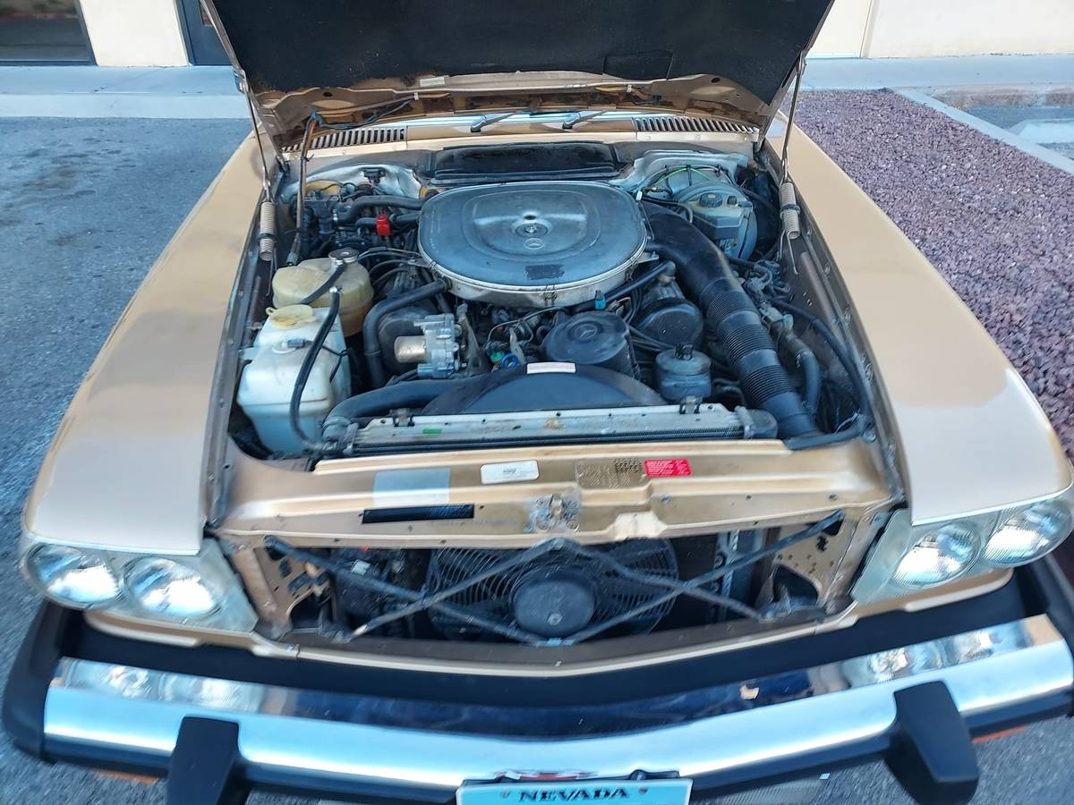 Mercedes-benz-560-sl-1987-4