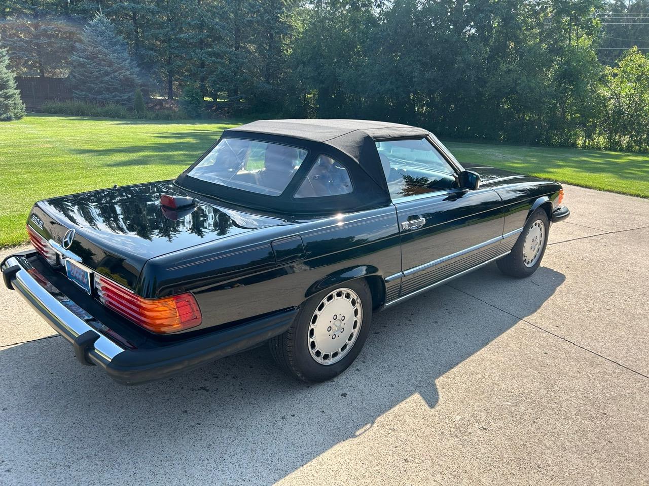 Mercedes-benz-560sl-1986-Black-Classic-Tan-1