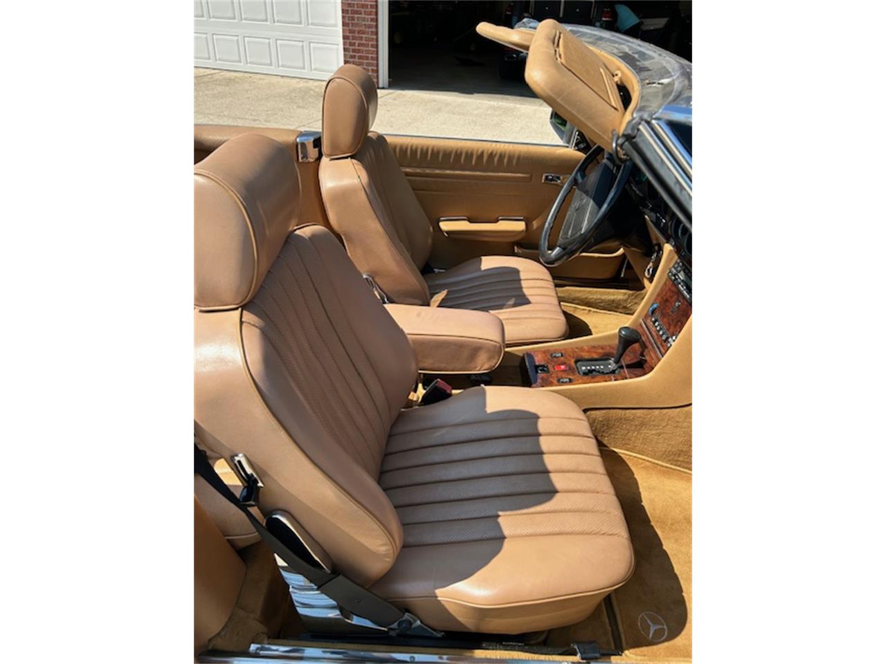 Mercedes-benz-560sl-1986-Black-Classic-Tan-4