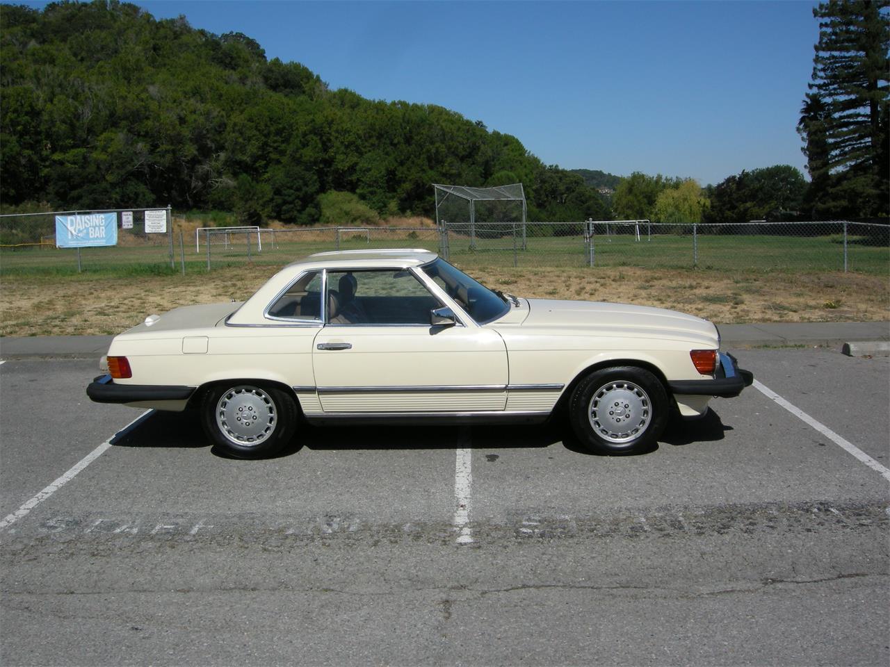 Mercedes-benz-560sl-1986-Light-Ivory-Palomino-13