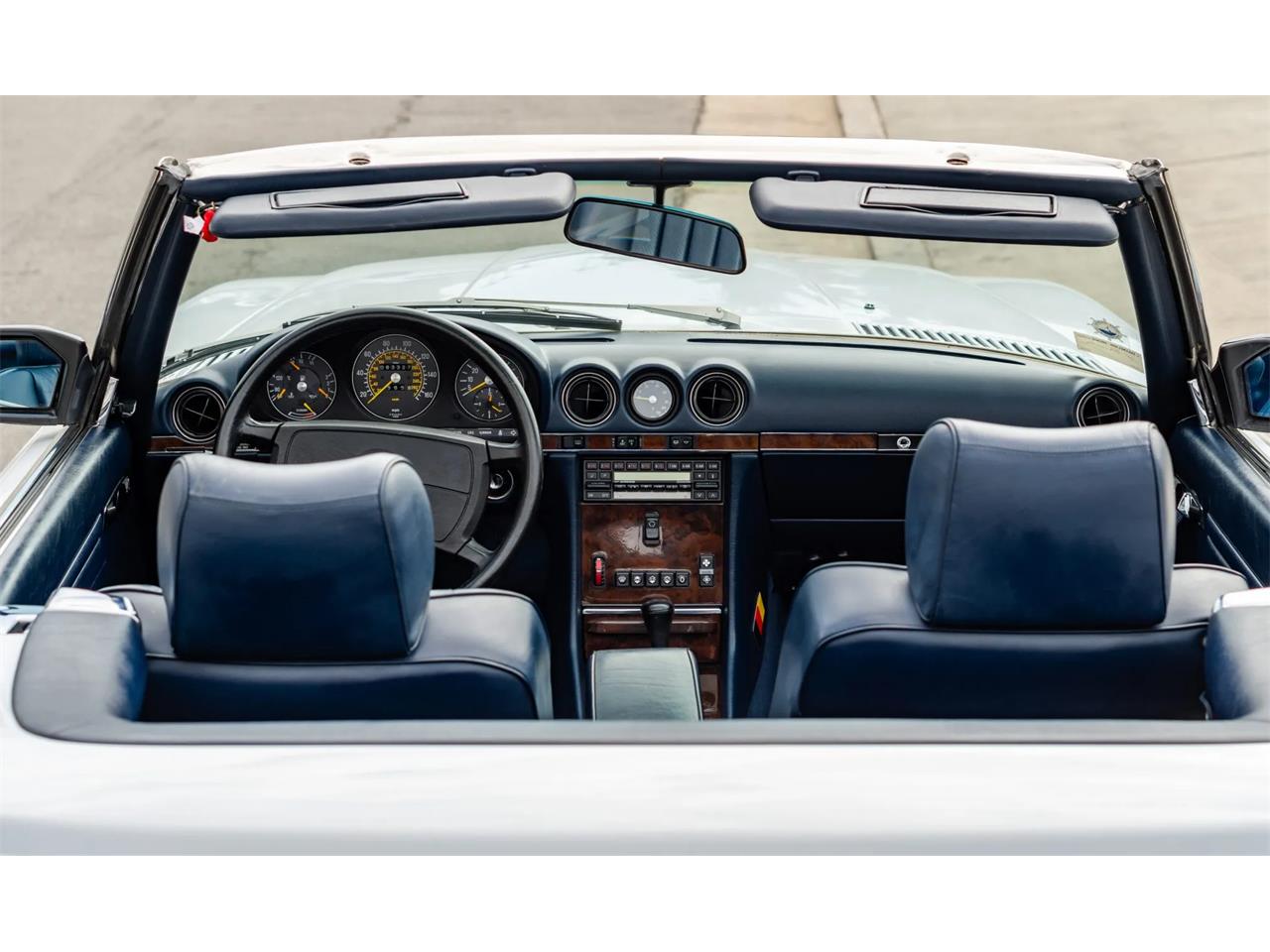 Mercedes-benz-560sl-1987-ARTIC-WHITE-BLUE-18