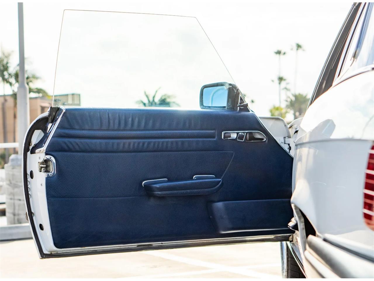 Mercedes-benz-560sl-1987-ARTIC-WHITE-BLUE-20