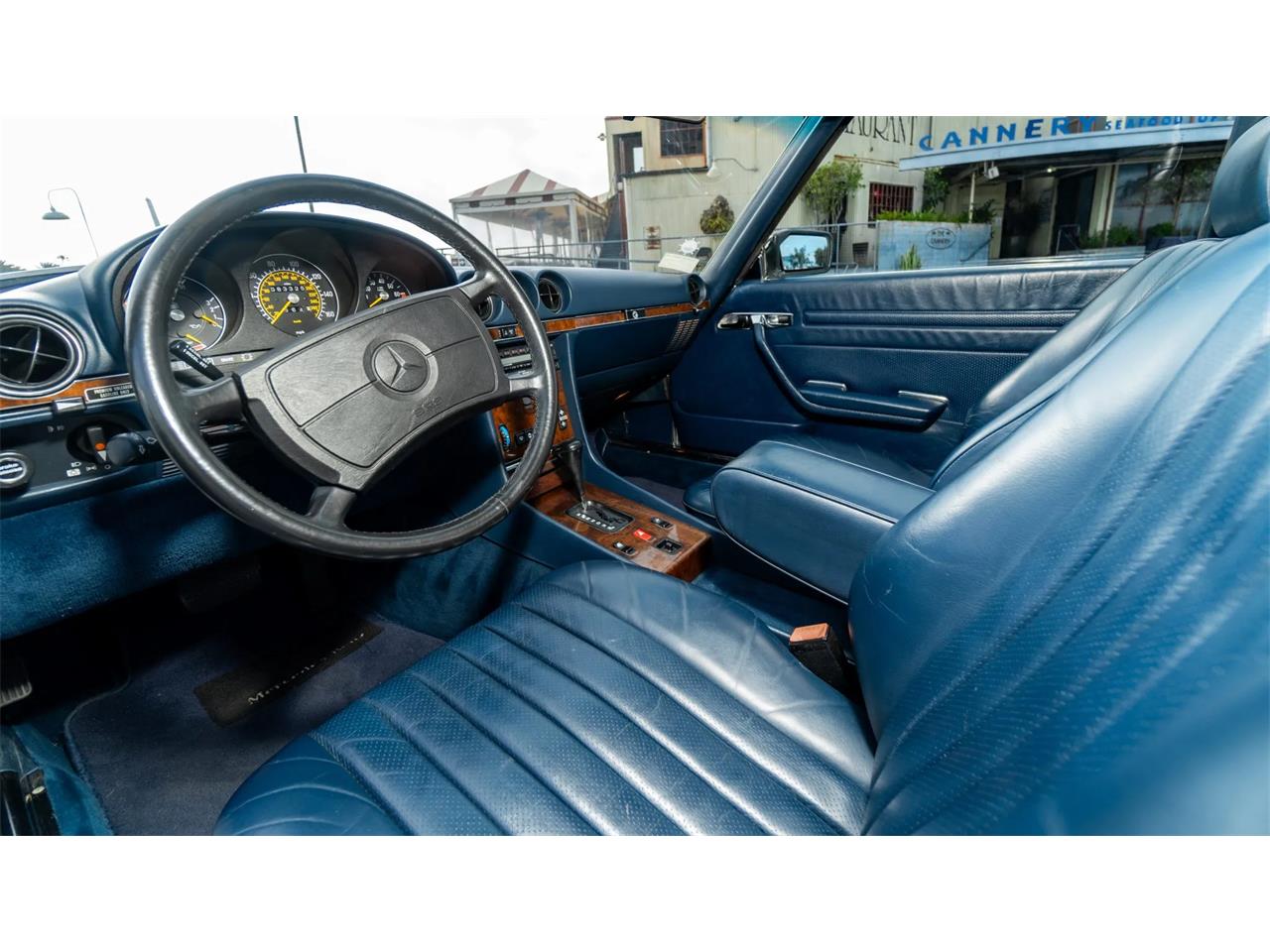 Mercedes-benz-560sl-1987-ARTIC-WHITE-BLUE-21