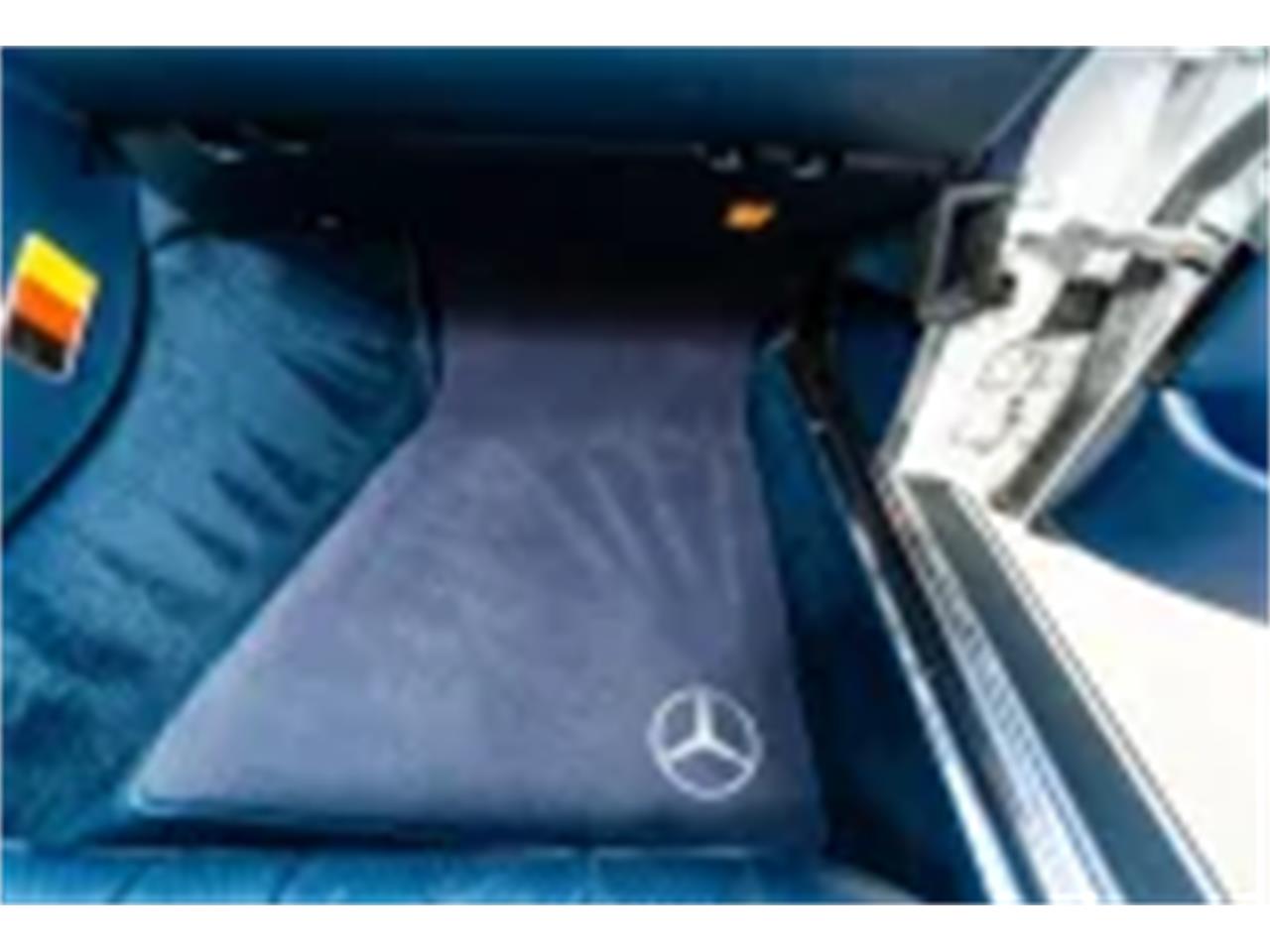 Mercedes-benz-560sl-1987-ARTIC-WHITE-BLUE-4