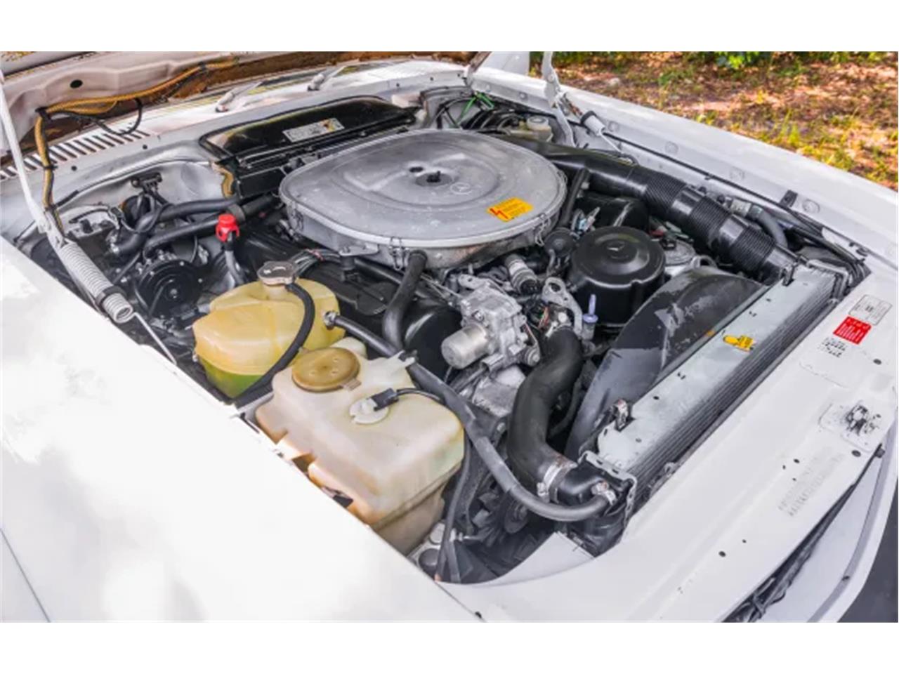 Mercedes-benz-560sl-1987-ARTIC-WHITE-BLUE-9