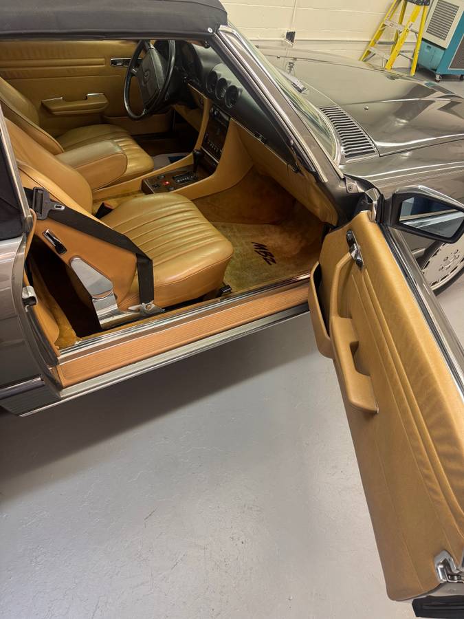 Mercedes-benz-560sl-1988-grey-11