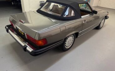 Mercedes-benz-560sl-1988-grey-12
