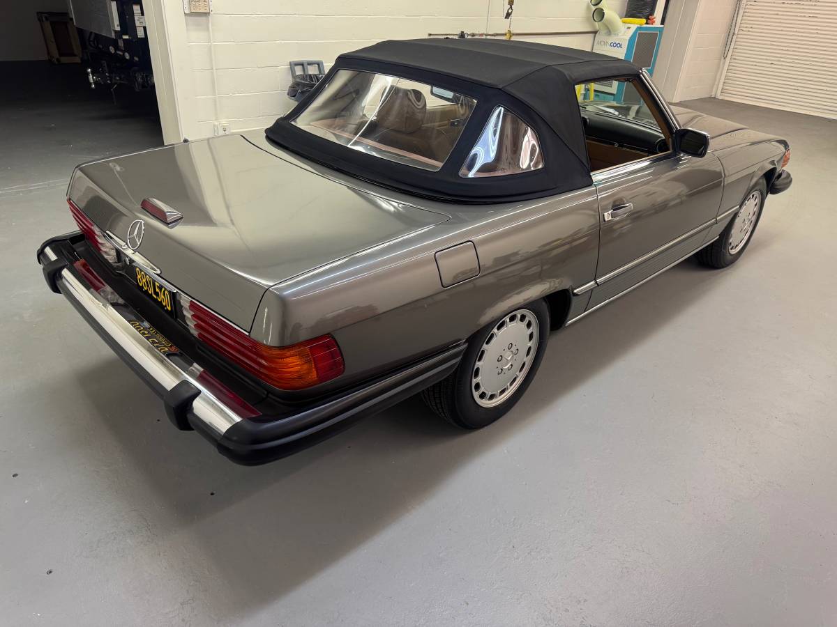 Mercedes-benz-560sl-1988-grey-12