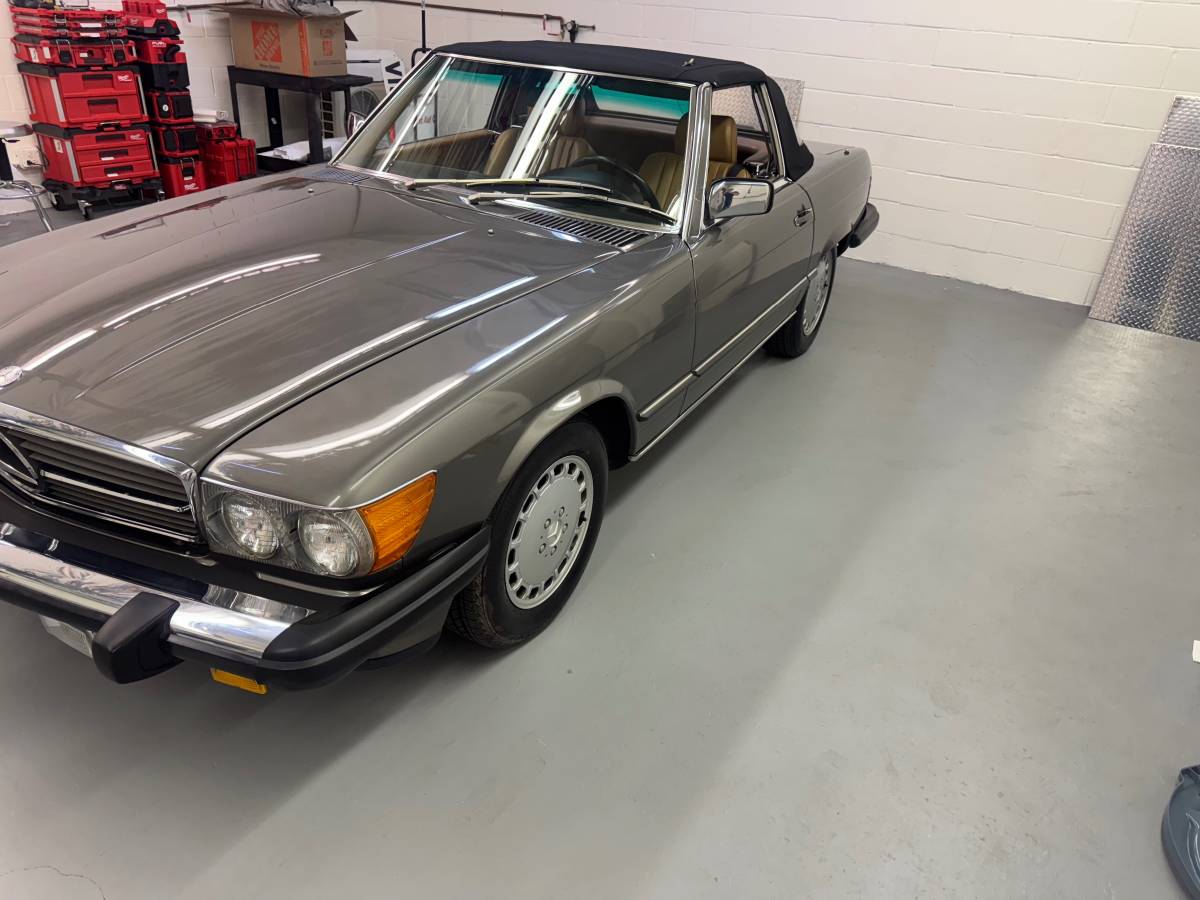 Mercedes-benz-560sl-1988-grey-4