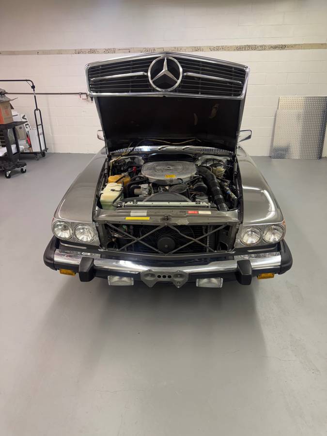 Mercedes-benz-560sl-1988-grey-6