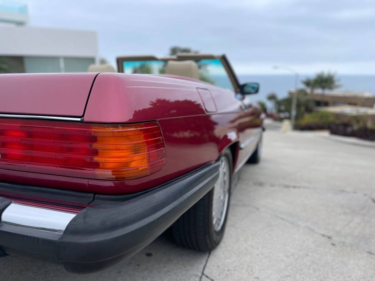 Mercedes-benz-560sl-1989-red-11