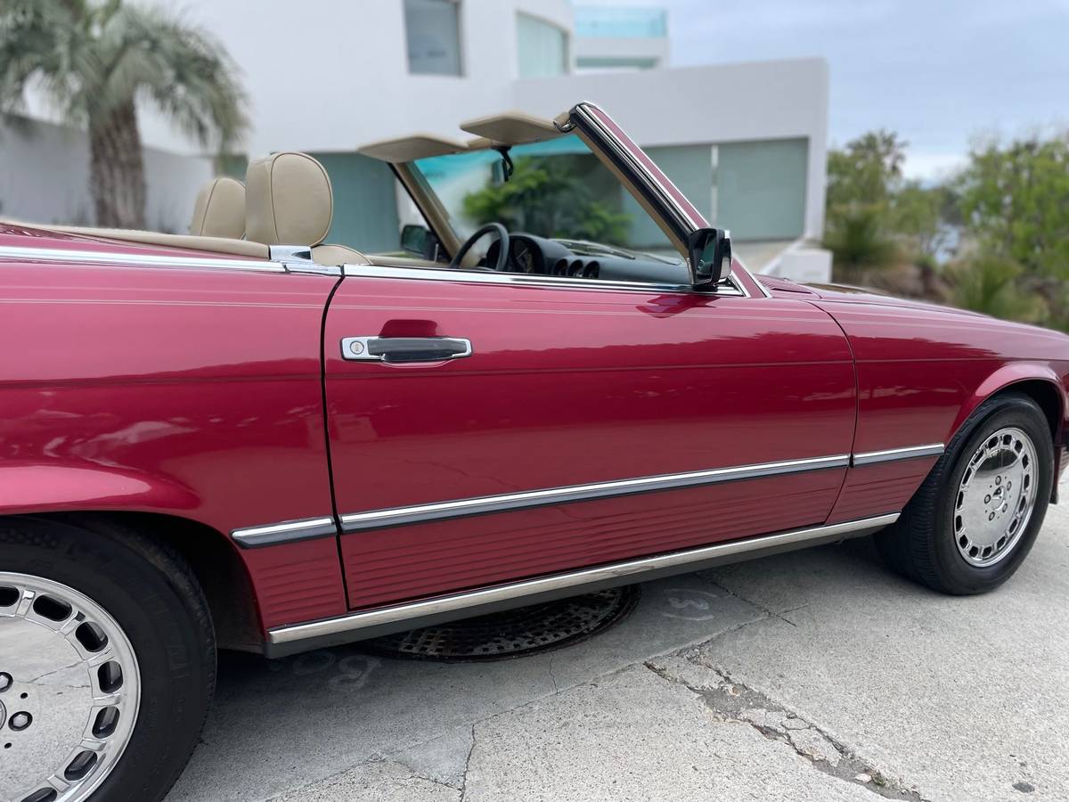 Mercedes-benz-560sl-1989-red-14