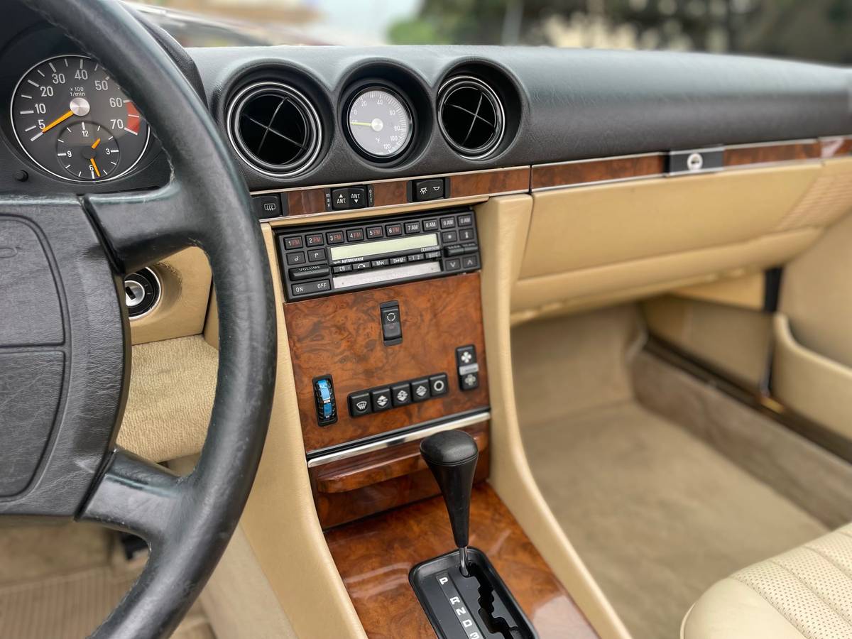 Mercedes-benz-560sl-1989-red-9