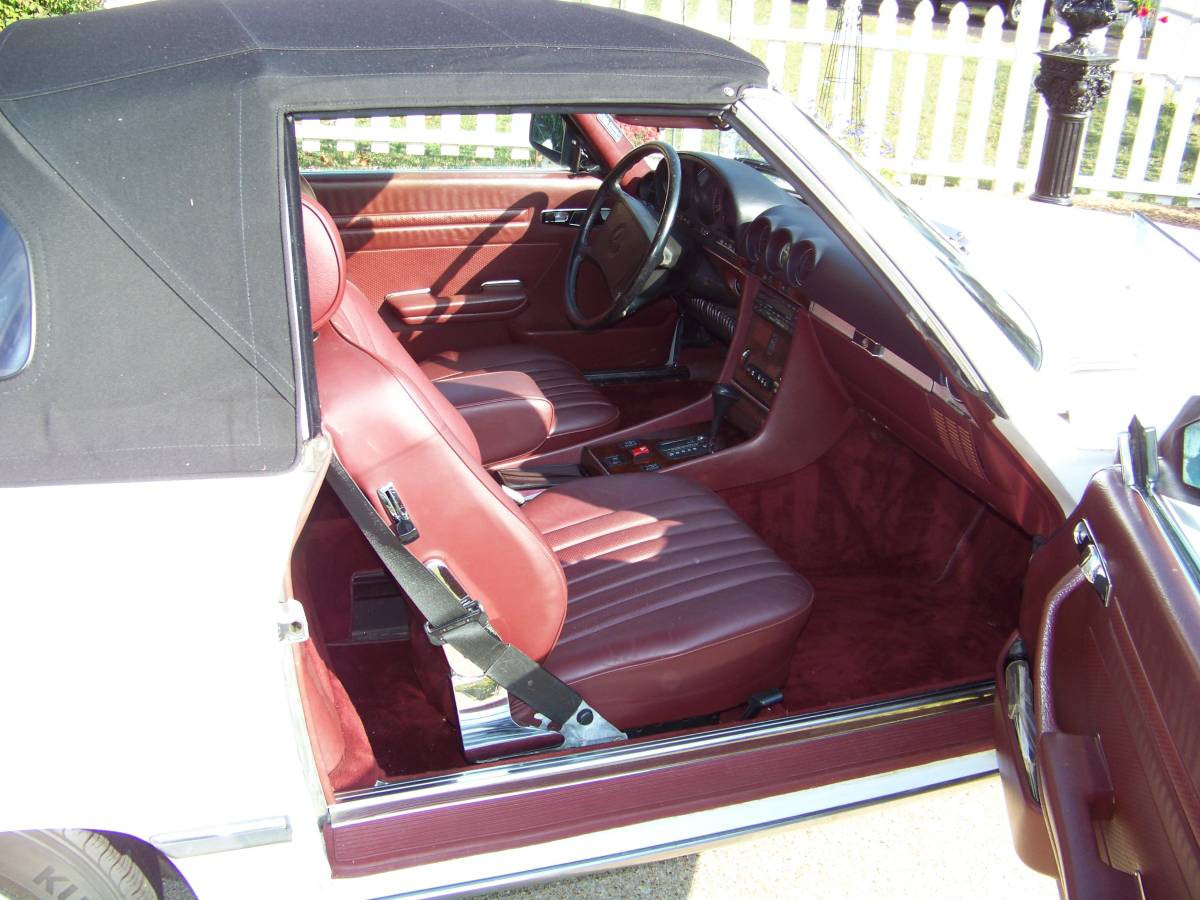 Mercedes-benz-560sl-1989-white-6