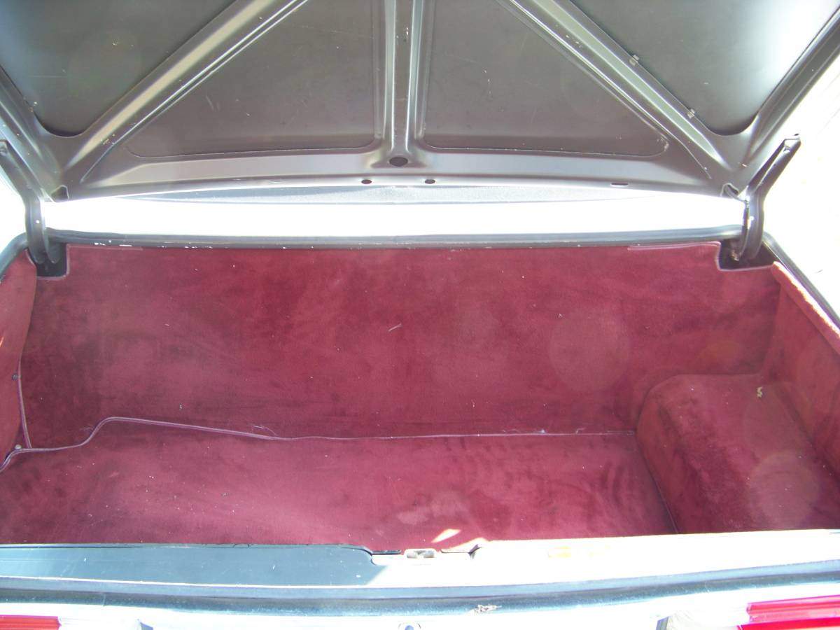 Mercedes-benz-560sl-1989-white-8
