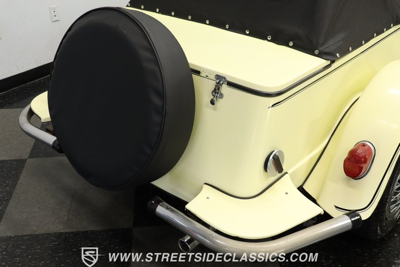 Mercedes-benz-Ssk-1929-Yellow-Black-21