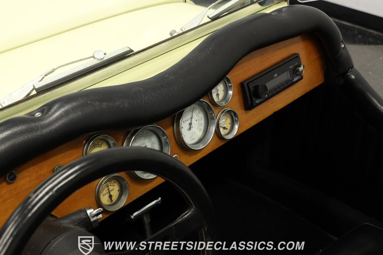 Mercedes-benz-Ssk-1929-Yellow-Black-37