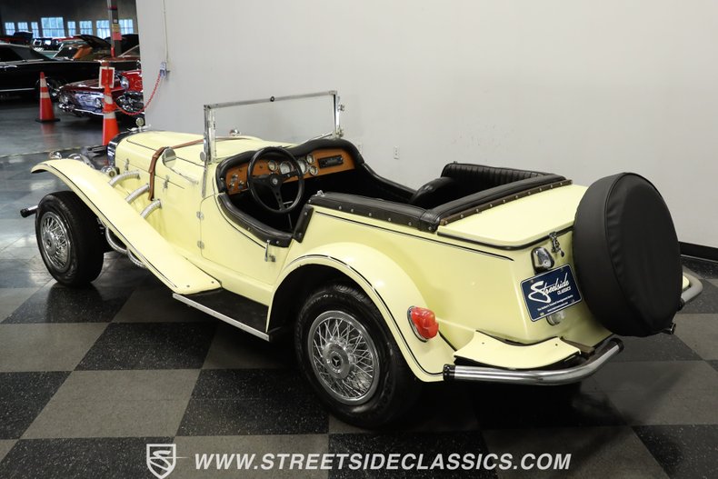 Mercedes-benz-Ssk-1929-Yellow-Black-5