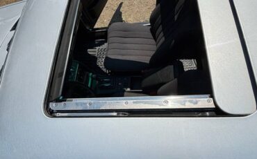 Mercedes-benz-c-300-sedan-diesel-1983-silver-9