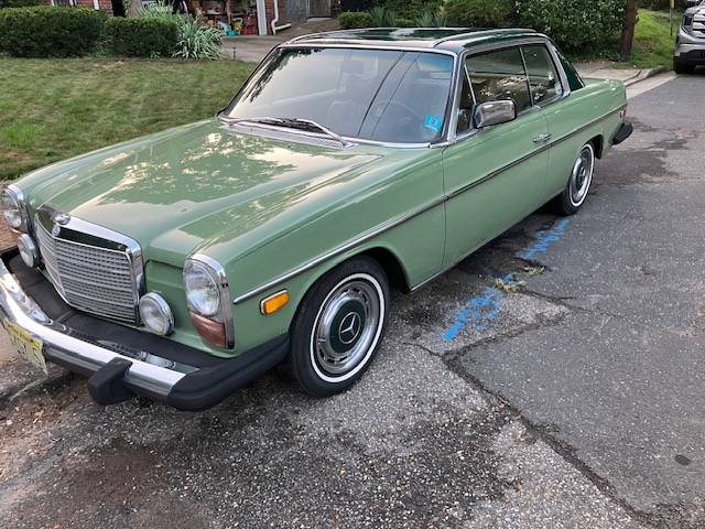 Mercedes-benz-c-class-1975-green