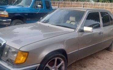 Mercedes-benz-c300-1991-1