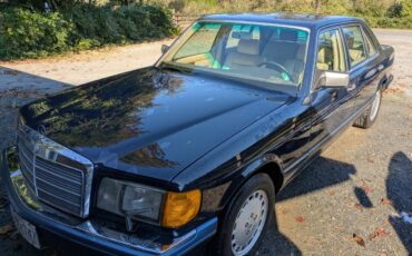 Mercedes-benz-e-class-1990-blue-1